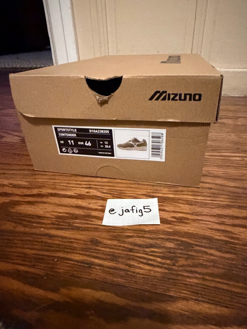 Mizuno Men Athletic Shoes - Olive Green and White - Picture 3 of 3